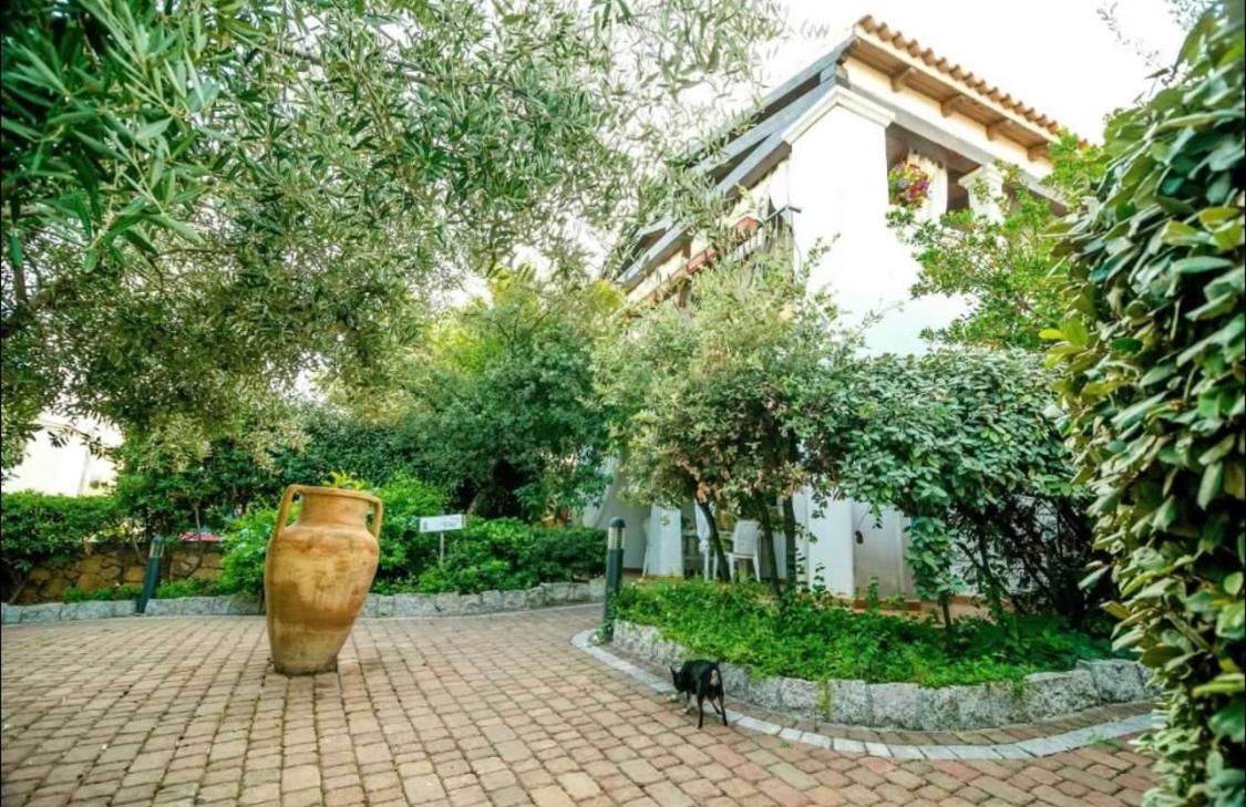 Residence Lu Soli Budoni Affitti Exterior foto